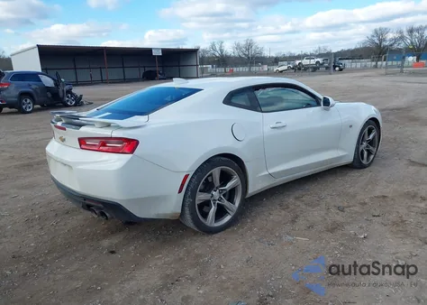 2017 Chevrolet Camaro 1Ss z USA, uszkodzony, nr VIN 1G1FE1R77H0102966